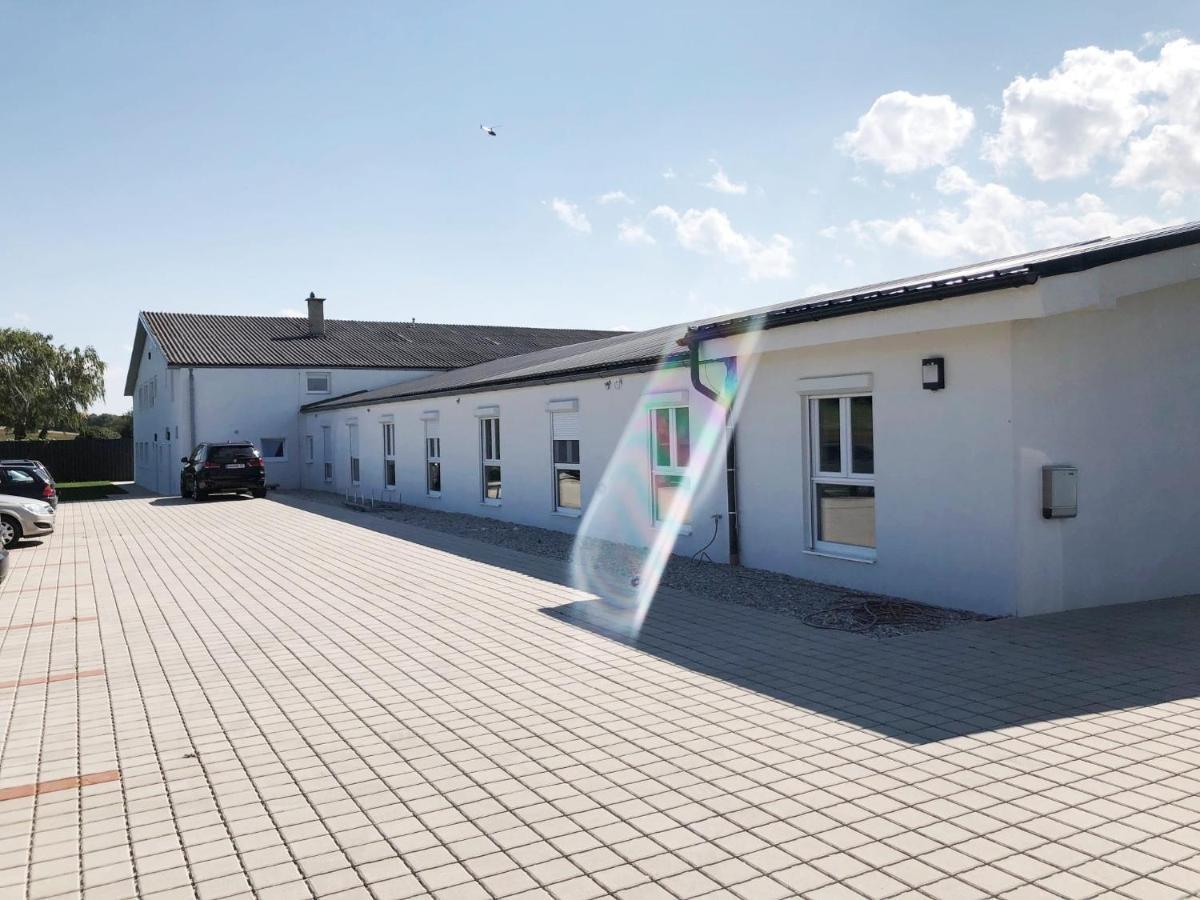 Gaestezimmer Oedenburgerstrasse Pottsching Exteriér fotografie